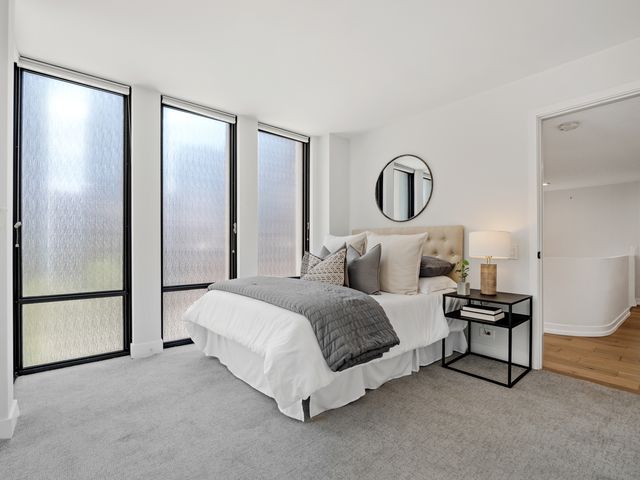 200 E Delaware Place 8C-9C, Chicago, IL 60611
