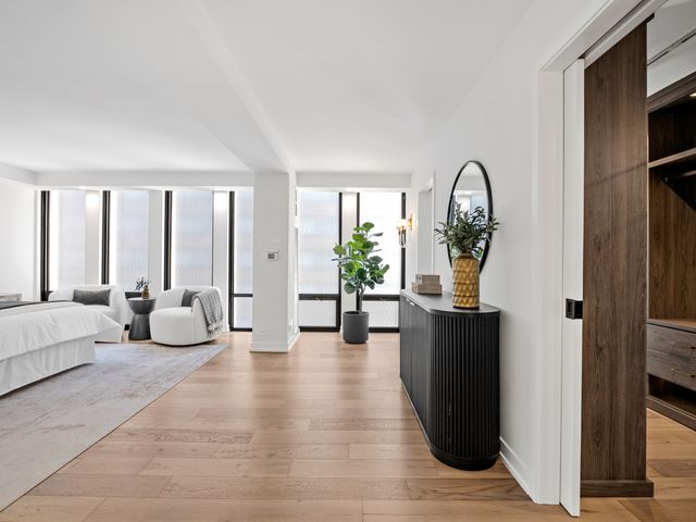 200 E Delaware Place 8C-9C, Chicago, IL 60611