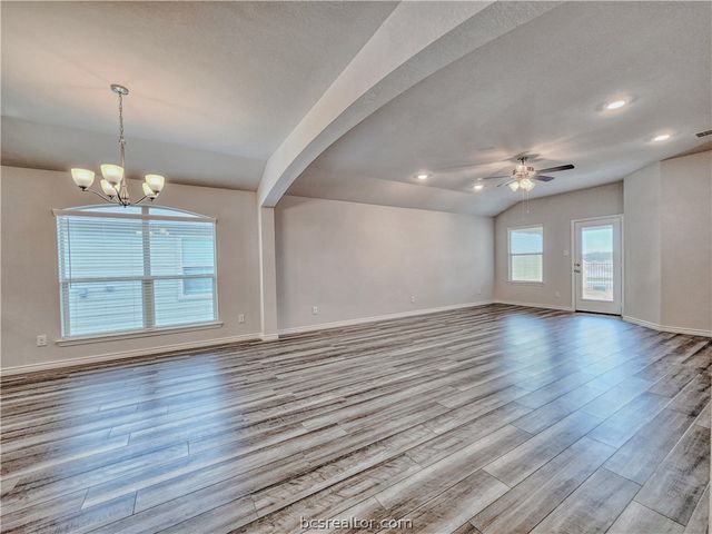 6160 Darlington Avenue, College Station, TX 77845