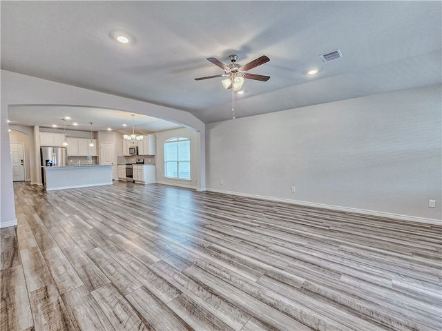 6160 Darlington Avenue, College Station, TX 77845