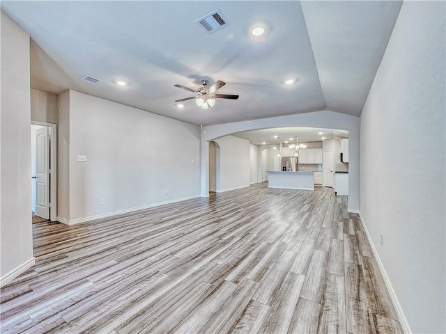 6160 Darlington Avenue, College Station, TX 77845
