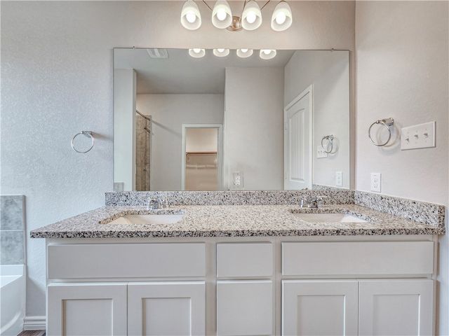6160 Darlington Avenue, College Station, TX 77845