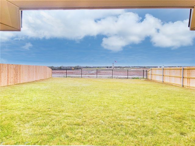 6160 Darlington Avenue, College Station, TX 77845