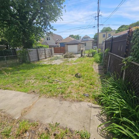 7747 S Langley Avenue, Chicago, IL 60619