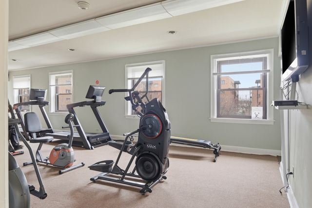 9331 Landings Lane 204, Des Plaines, IL 60016
