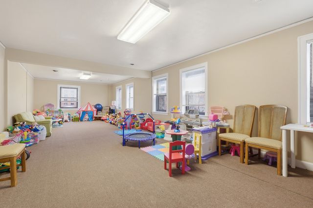 9331 Landings Lane 204, Des Plaines, IL 60016