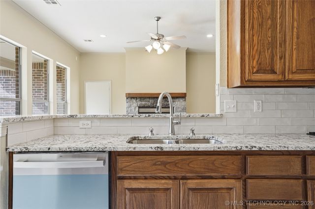 4526 E 141st Place S, Bixby, OK 74008