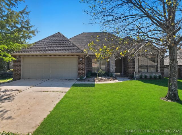 4526 E 141st Place S, Bixby, OK 74008