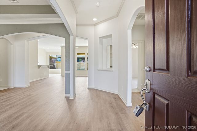 4526 E 141st Place S, Bixby, OK 74008