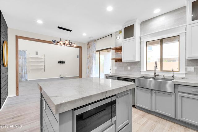 2040 W Kathleen Road, Phoenix, AZ 85023