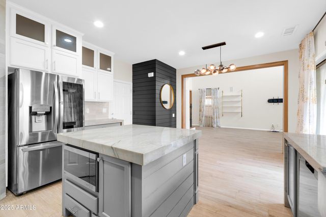 2040 W Kathleen Road, Phoenix, AZ 85023