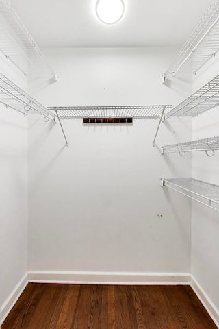 905 Crestfield Avenue, Libertyville, IL 60048