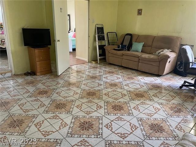 1320 East Norman Avenue, Las Vegas, NV 89104