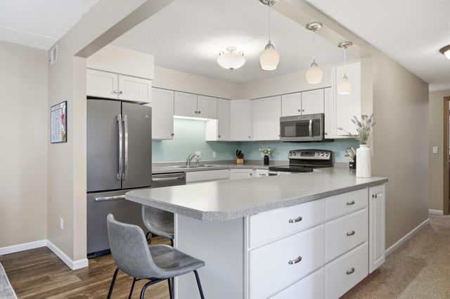 105 3rd Street N 208, Moorhead, MN 56560