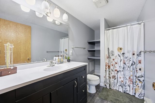 105 3rd Street N 208, Moorhead, MN 56560