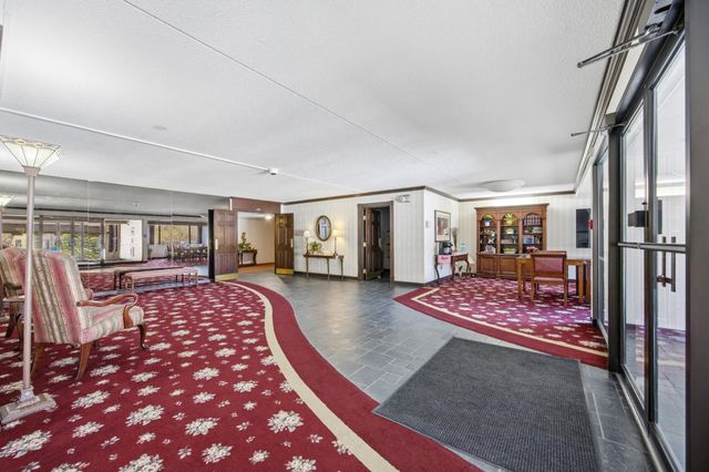 105 3rd Street N 208, Moorhead, MN 56560