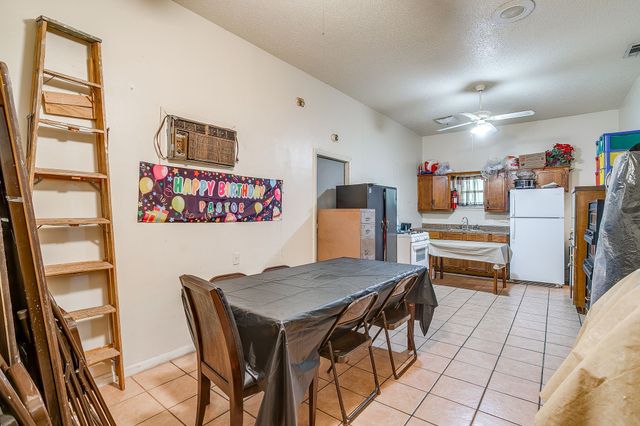 1201 Bessie Street, Fort Worth, TX 76104