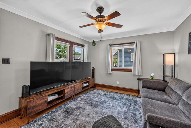 2034 S 83rd STREET, West Allis, WI 53219