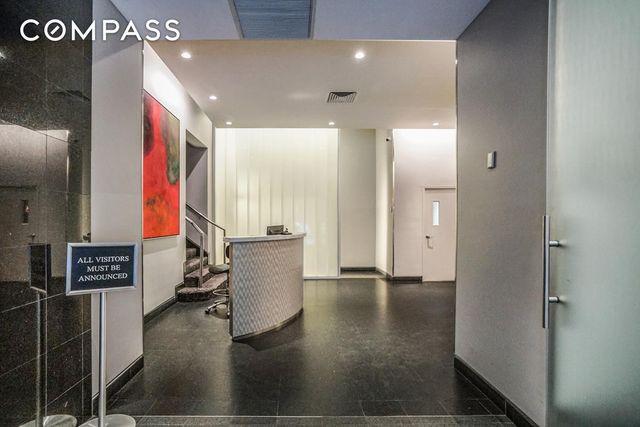 63 E 9th St Apt 10L, New York City, NY 10003