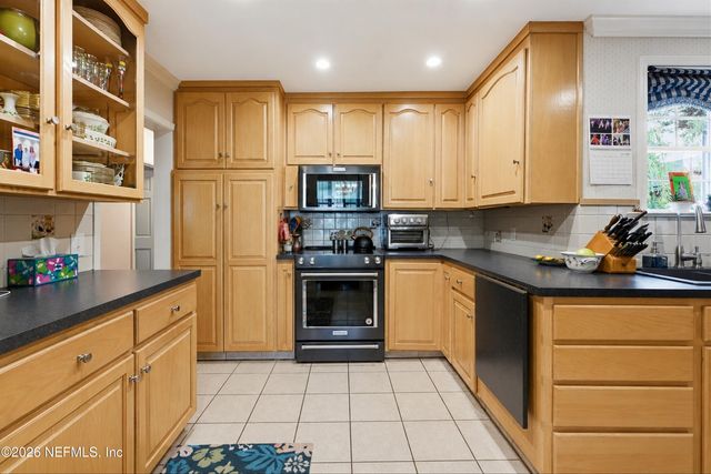 5125 ARAPAHOE Avenue, Jacksonville, FL 32210