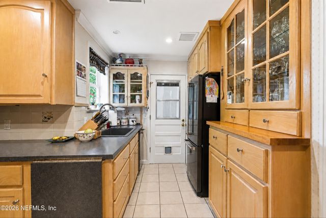 5125 ARAPAHOE Avenue, Jacksonville, FL 32210