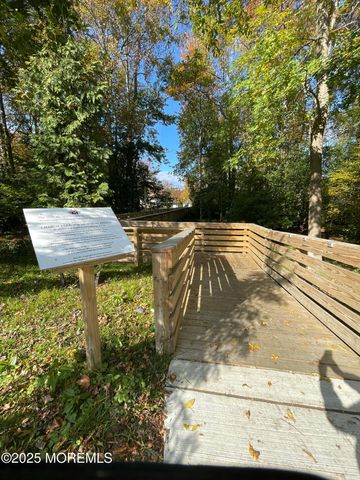 243 Woodcrest Road, Oakhurst, NJ 07755