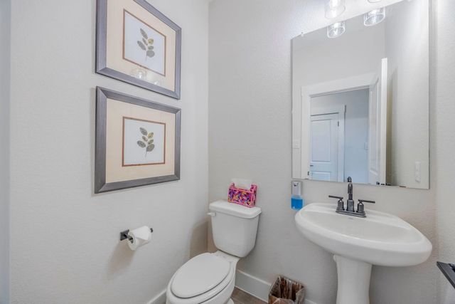 212 Saddletree Drive, Nevada, TX 75173