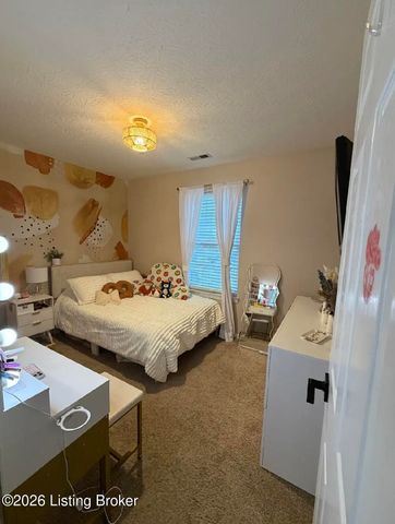 550 Tecumseh Dr, Shepherdsville, KY 40165