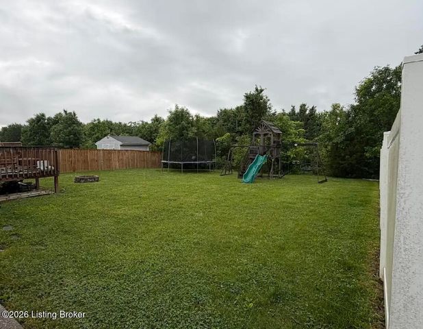 550 Tecumseh Dr, Shepherdsville, KY 40165