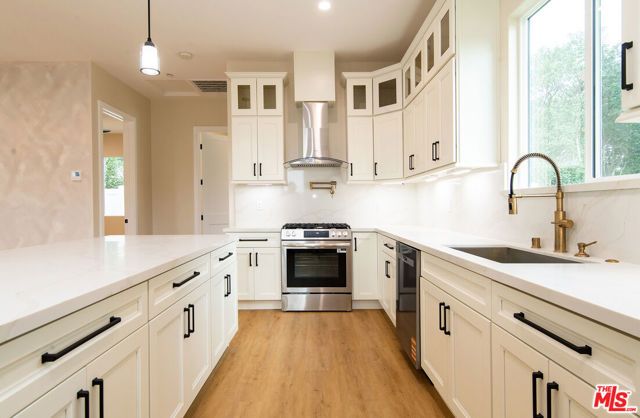 204 N Willow Avenue, West Covina, CA 91790