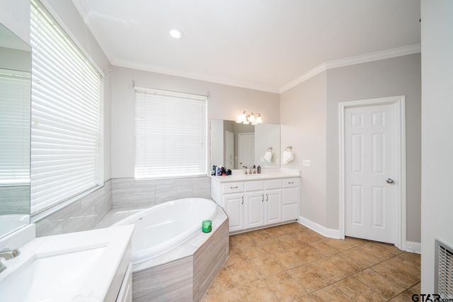 1083 County Road 2400, Mt Pleasant, TX 75455