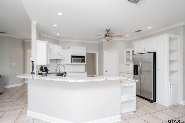 1083 County Road 2400, Mt Pleasant, TX 75455