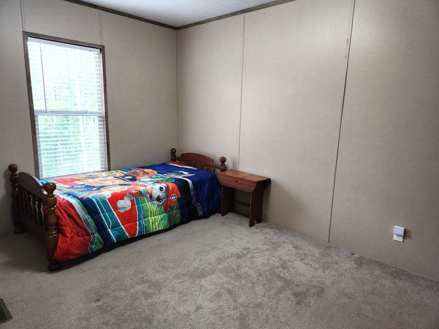 300 Whisperway RD, Moneta, VA 24121