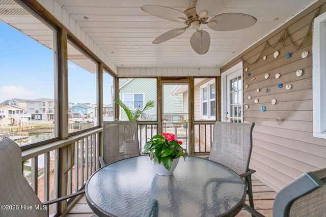 427 6th Street, Sunset Beach, NC 28468
