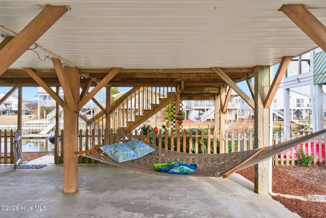 427 6th Street, Sunset Beach, NC 28468