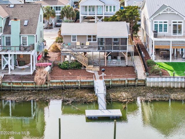 427 6th Street, Sunset Beach, NC 28468
