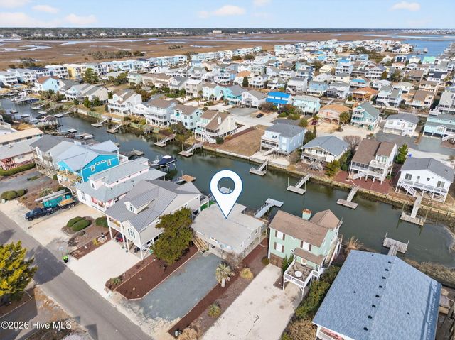 427 6th Street, Sunset Beach, NC 28468