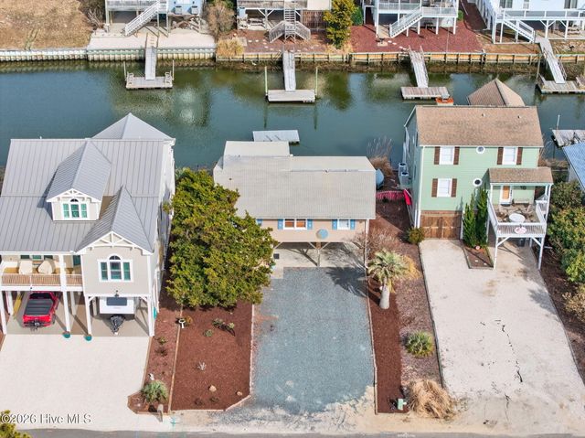 427 6th Street, Sunset Beach, NC 28468