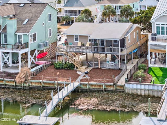 427 6th Street, Sunset Beach, NC 28468