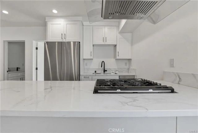 14165 Erwin Street, Valley Glen, CA 91401