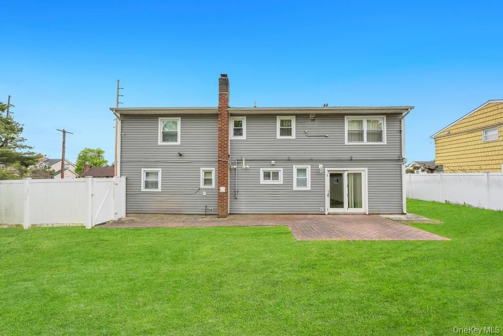 226 Princess Street, Hicksville, NY 11801 — photo 3