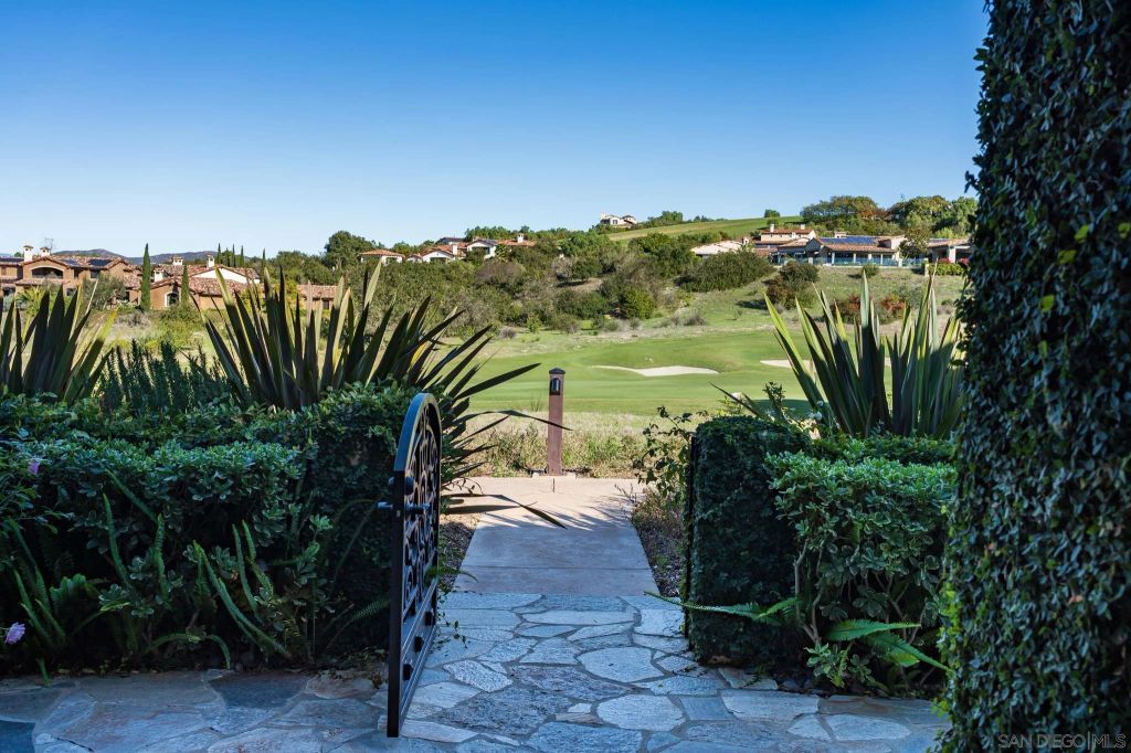 8341 Santaluz Village green E, San Diego, CA 92127