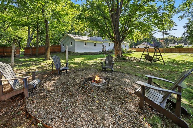 1804 W C Avenue, Kalamazoo, MI 49009
