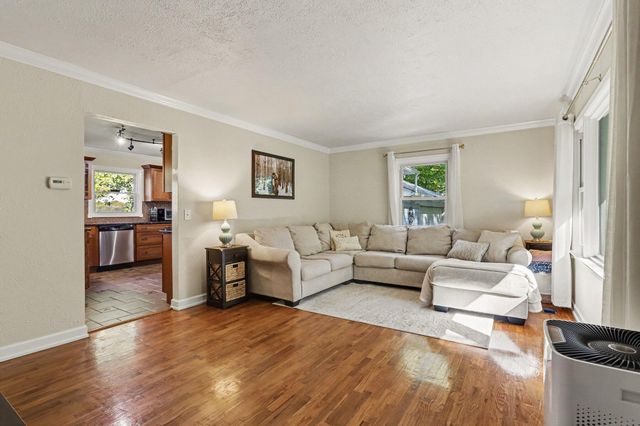 1804 W C Avenue, Kalamazoo, MI 49009