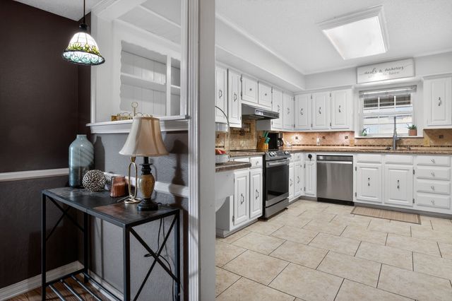 2090 Fort Drive, Longview, TX 75604