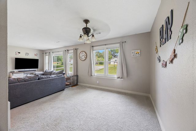 1911 W Lawson Street, Fayetteville, AR 72703