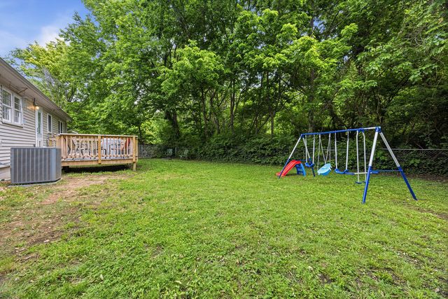 1911 W Lawson Street, Fayetteville, AR 72703