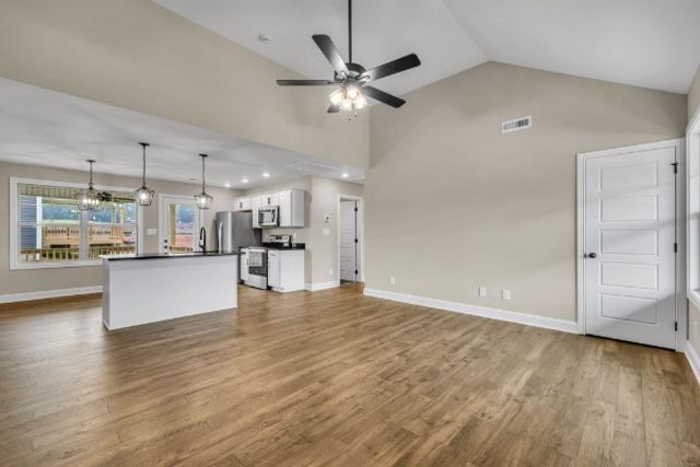 38 Echo Ridge, Oak Grove, KY 42262