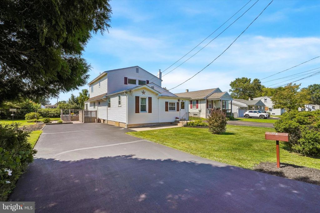 312 ELM ST, Warminster, PA 18974