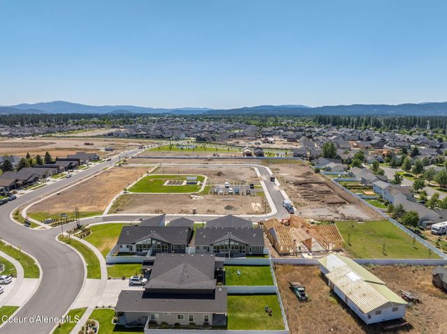 7827 N Mocha Lp, Coeur D'alene, ID 83815